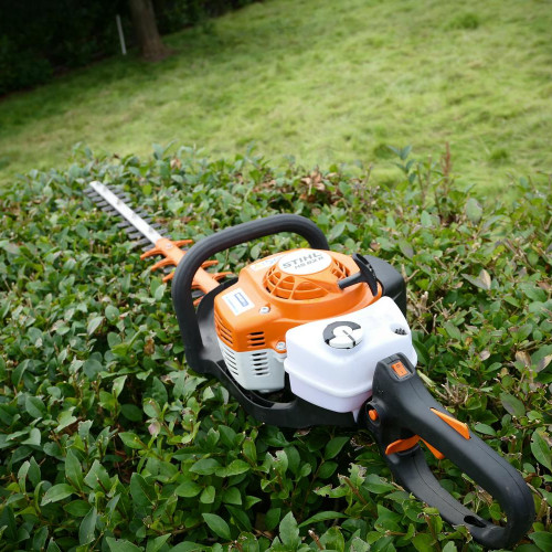 HEDGE CUTTER