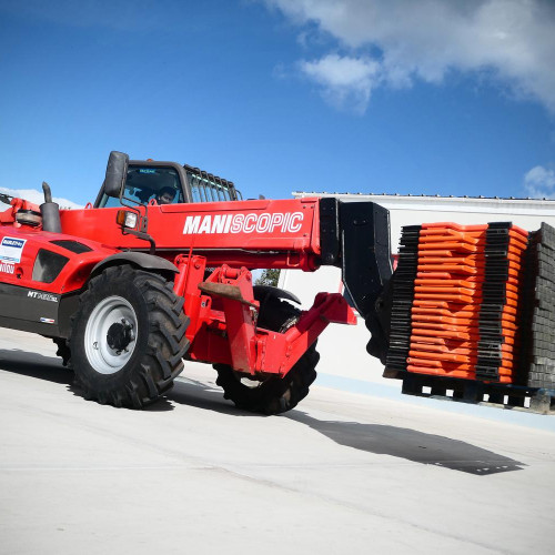 TELESCOPIC HANDLERS / FORKLIFT