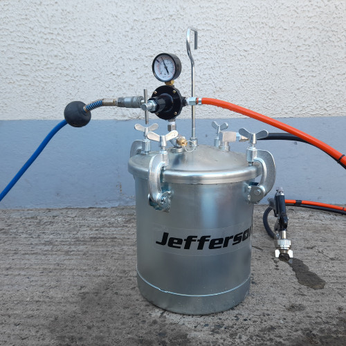 2 Gallon Pressure Paint Pot & Paint Gun