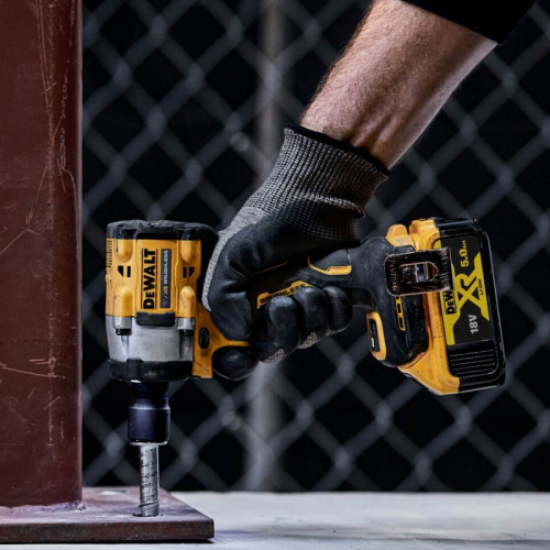 ½ Battery Impact Wrench