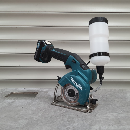 Makita Battery Tile Cutter