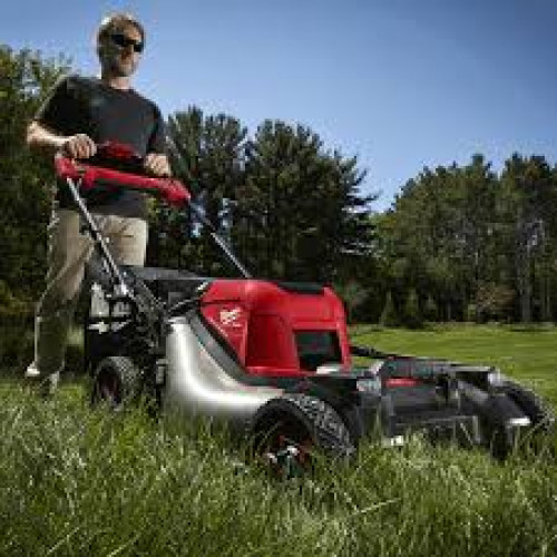 Milwaukee Battery Lawn Mower