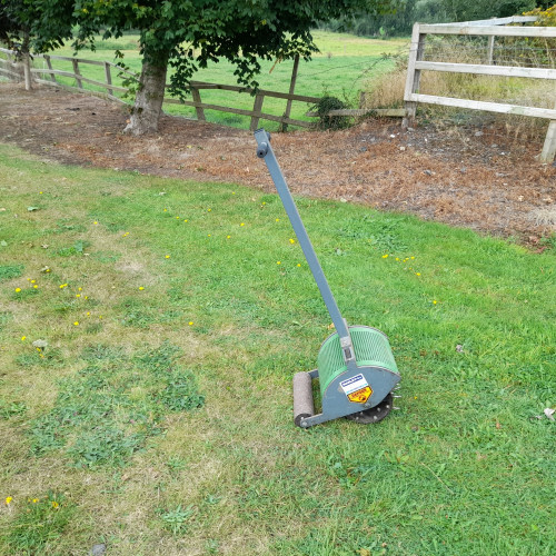 Manual Walk Behind Spiker