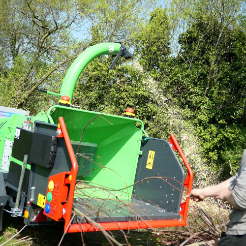 Wood Chipper - Shredder Tow 8 Inch