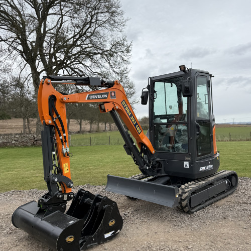 2.5 Tonne Digger