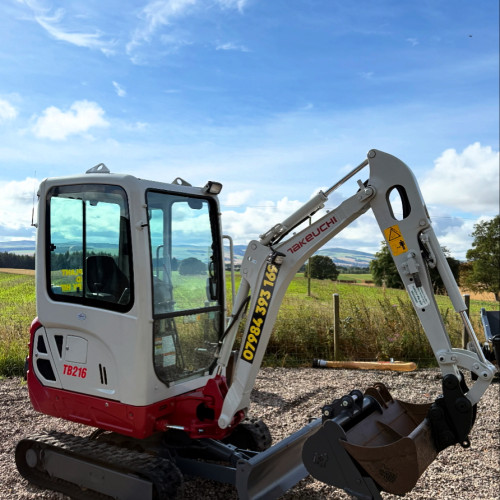 1.6 Tonne Digger